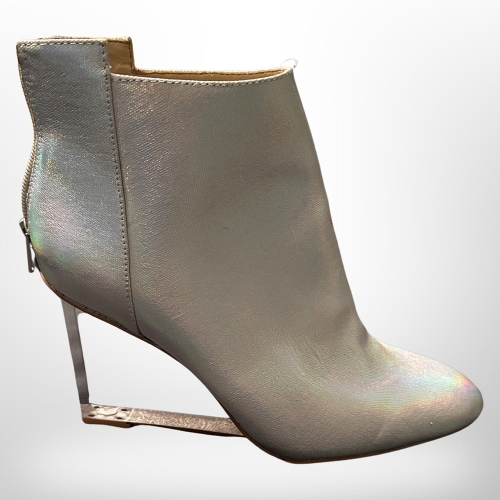 Katy Perry | metallic high heel wedge women’s booties - 8.5 r